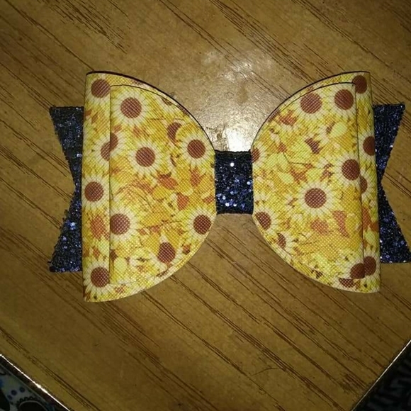 5" sunflower bow - Picture 1 of 1